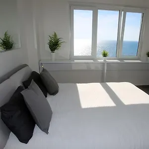 White Luxury Apartamento